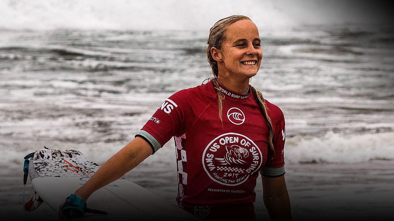 Isabella Nichols - Surfing - PlayersVoice